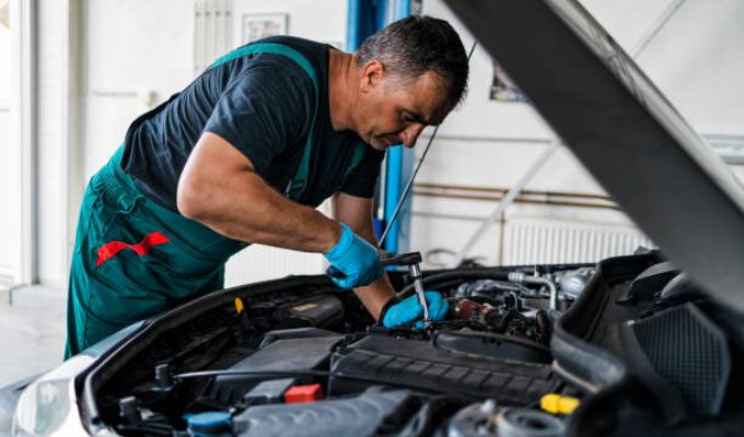 What Are the Risks of Choosing the Wrong Car Maintenance Service?